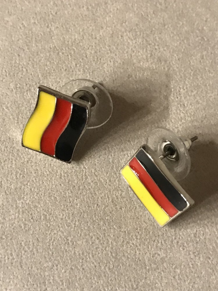 Flag Ohrstecker Pin Schwarz Rot Gold Deutschland Fahne Modeschmuck Germany Neu Ungetragen Mottoschmuck Party 