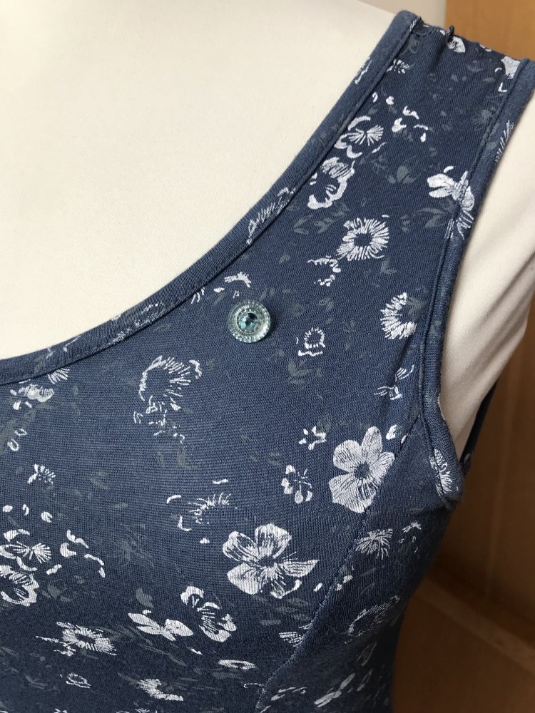 Kleid feminin Skaterkleid Italy Onesize Used Sommerkleid Schlupfkleid Minikleid 