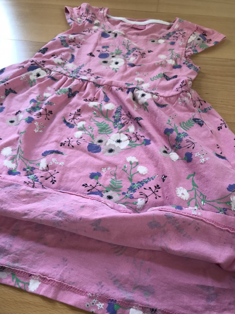 Mädchen Kleid Shirt rosé Blümchen Kurzarm Body Kleidchen 122 Jersey Schlupfkleid  Sommerkleid Tellerrock