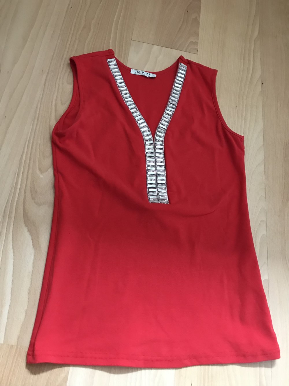 Oberteil Top Sexy rot 38/40 Women Fashionista Strass Glitzer V-Ausschnitt MB Collection Longsleve Jersey Shirt Glamourös festlich 