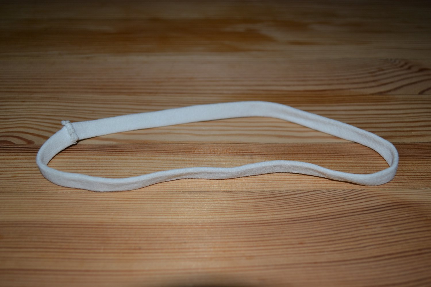 Weißes Haarband 