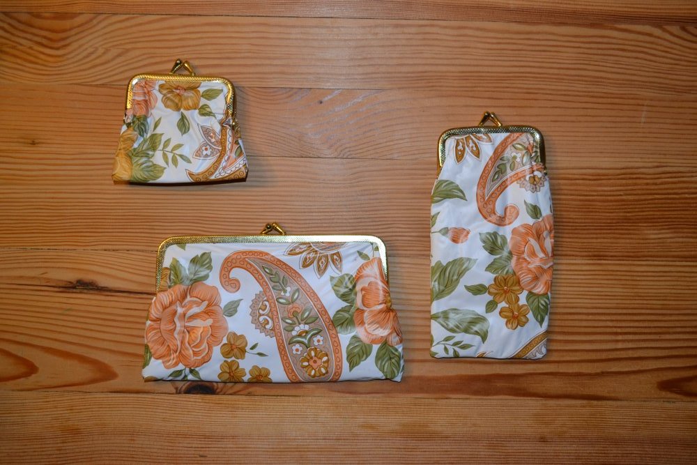 Set - Brieftasche / Kosmetiktasche / Brillentasche 