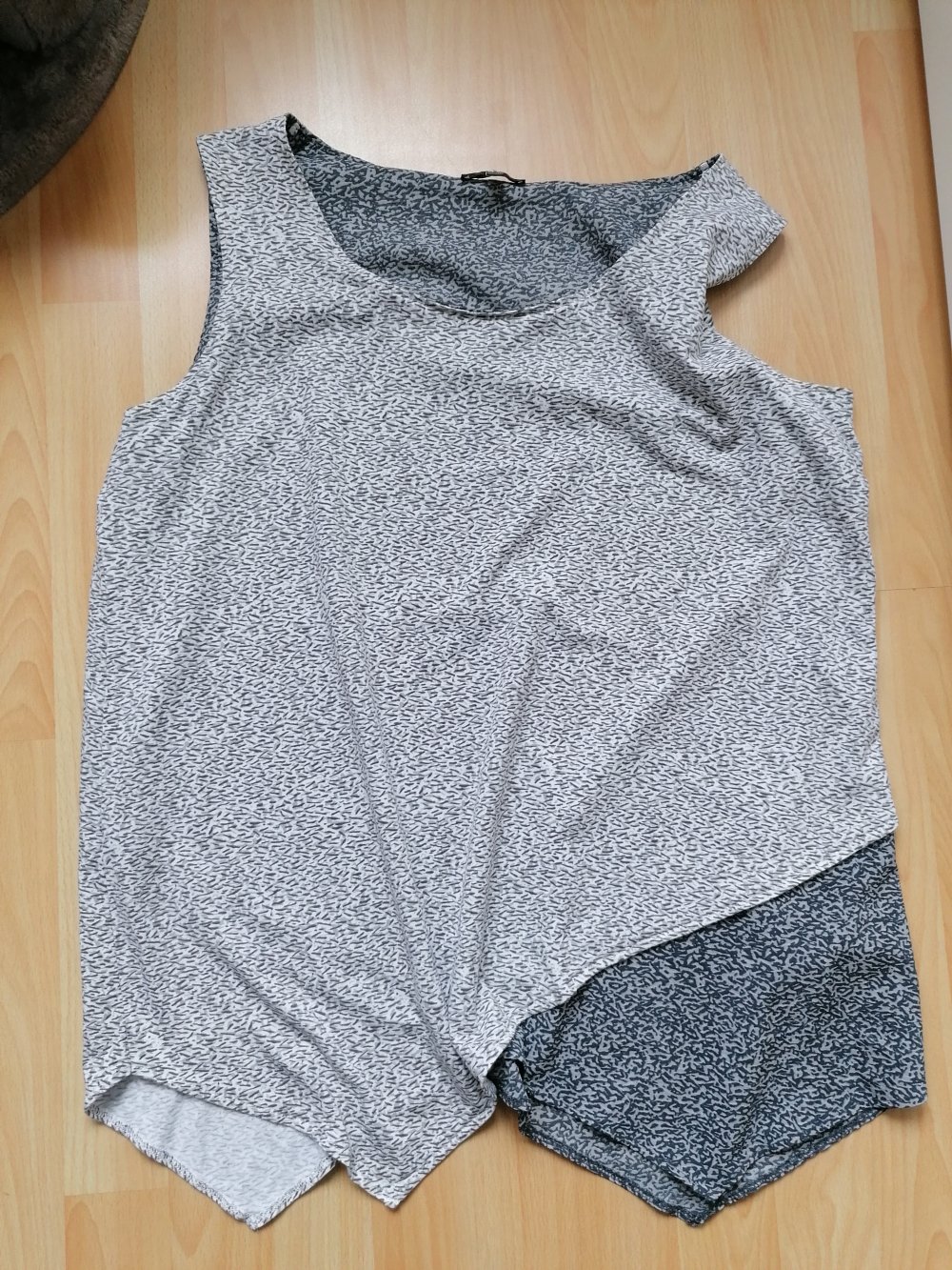 Oberteil Shirt Top von Street one Gr. 44 selten getragen weiß grau