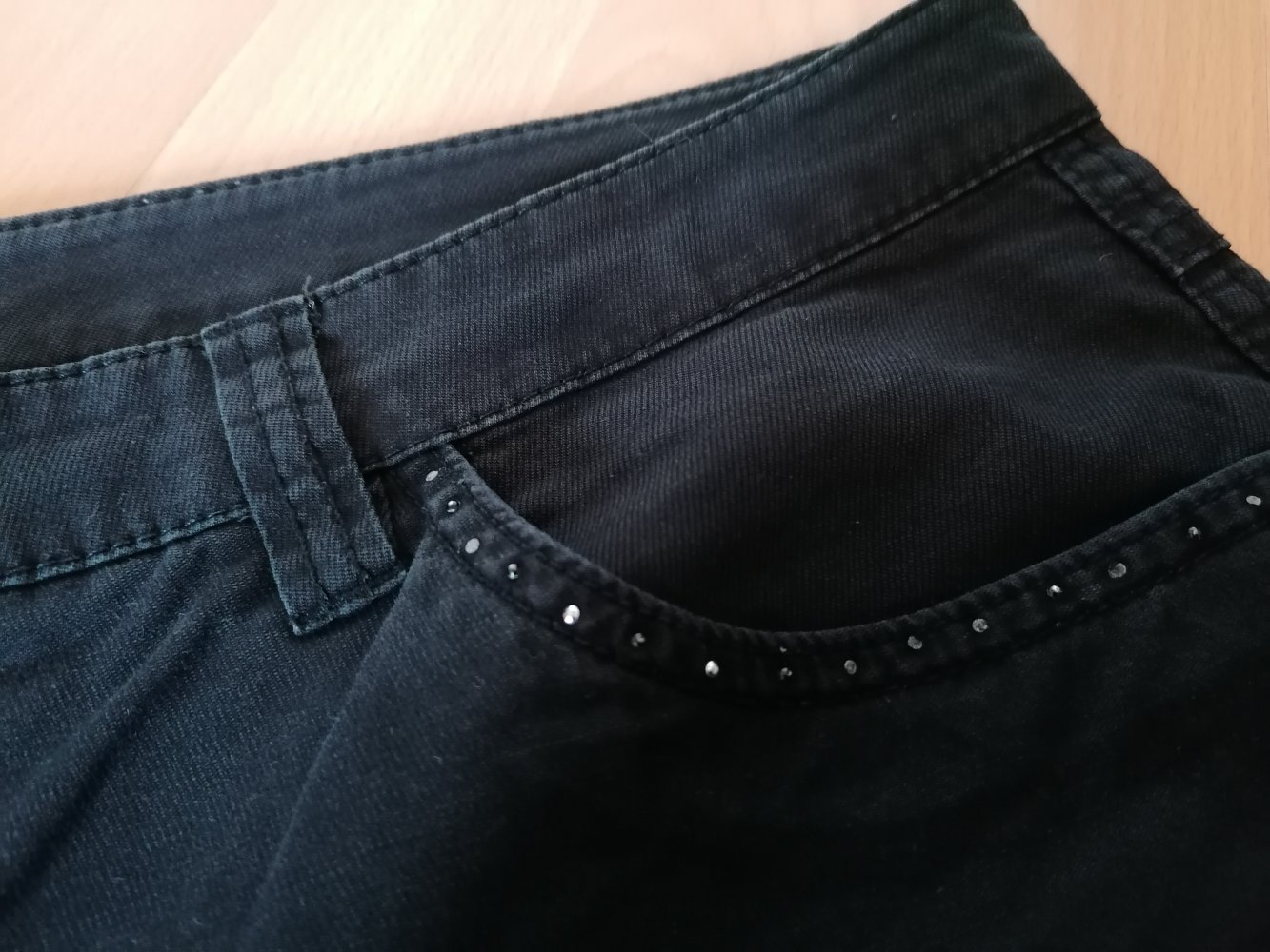 Schwarze Hose Jeans Karstadt Glitzer Gr. 42