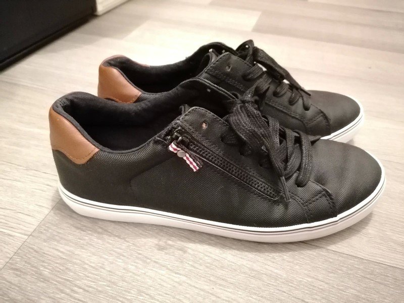 Deichmann Schuhe Sneaker schwarz braun Graceland 40