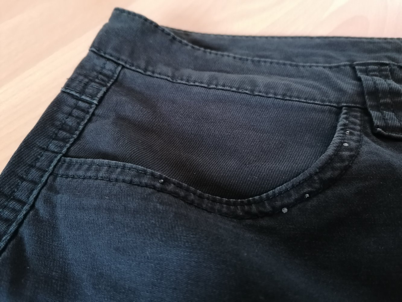 Schwarze Hose Jeans Karstadt Glitzer Gr. 42
