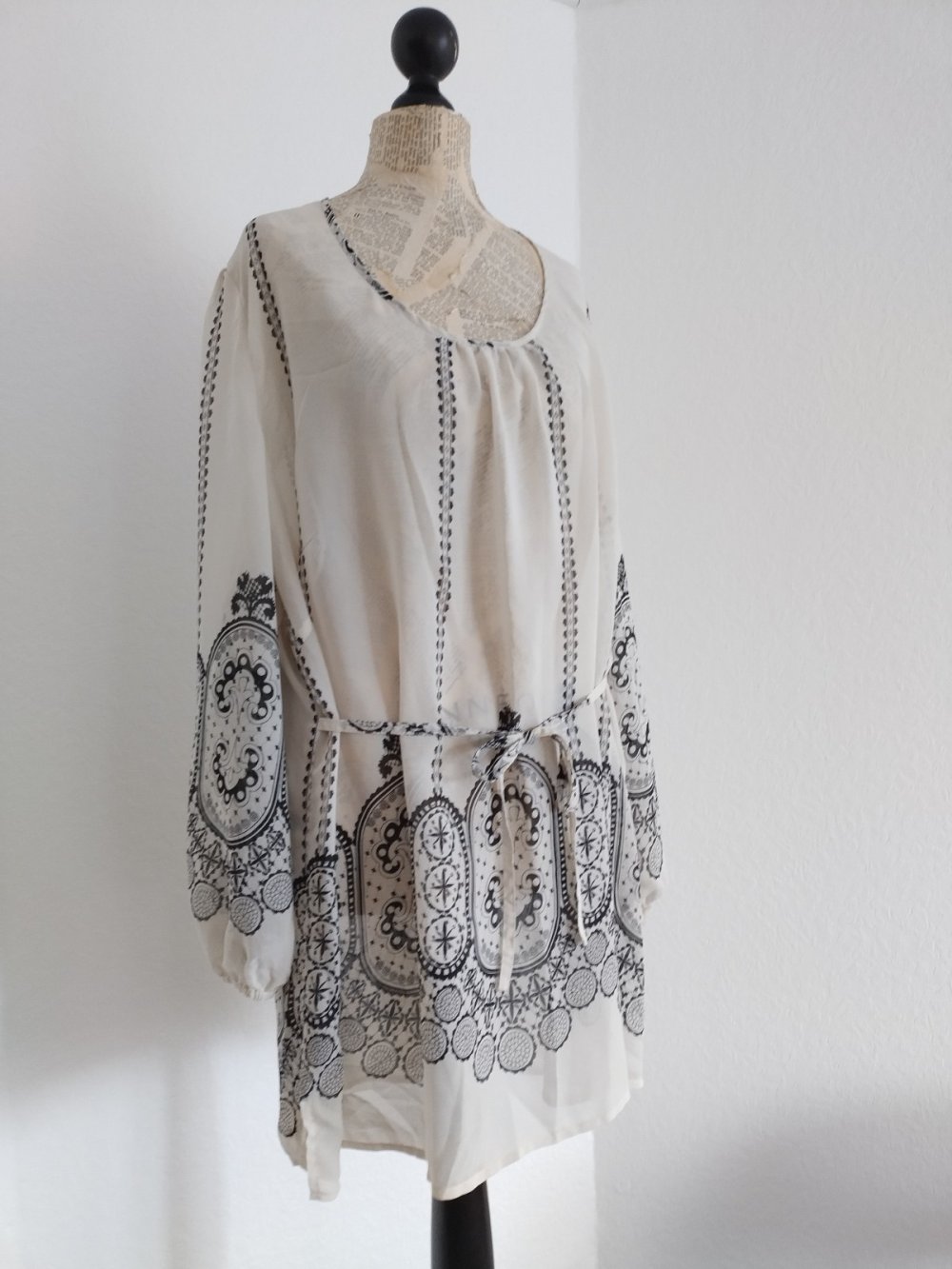 Tunika aus Chiffon , Größe 54