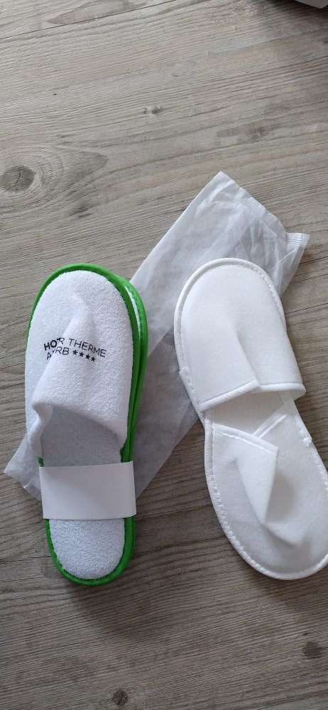 2 Paar Slipper aus Frottee, Neu
