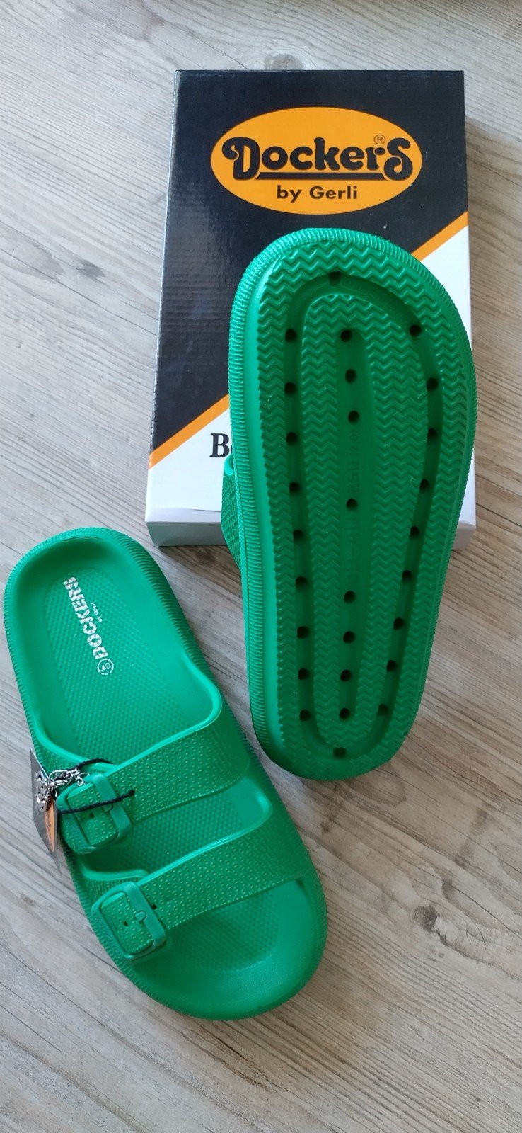 Dockers by Gerli Pantoletten grün Gr. 40. NP 40 Euro