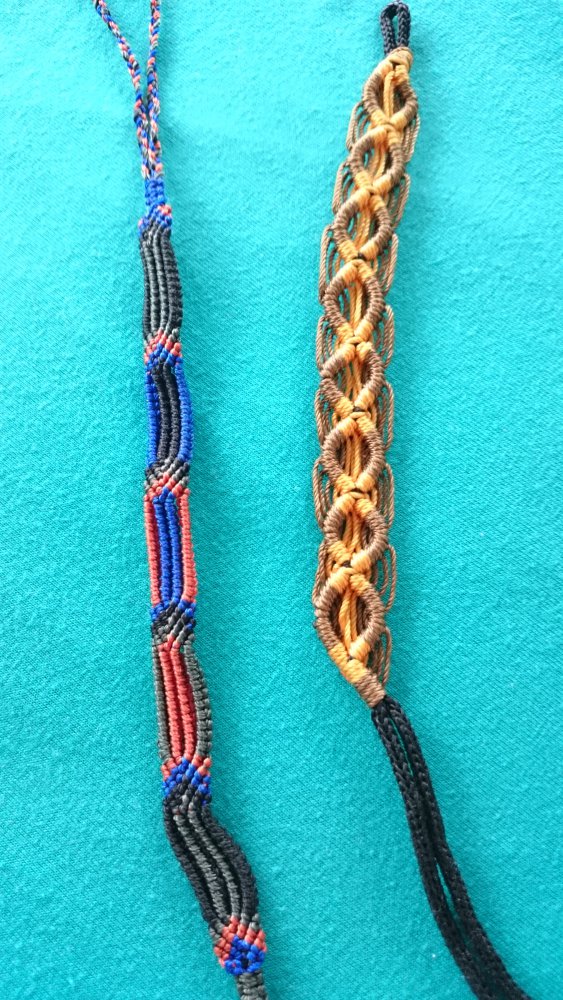 2 Baumwollarmbänder, zum Knoten