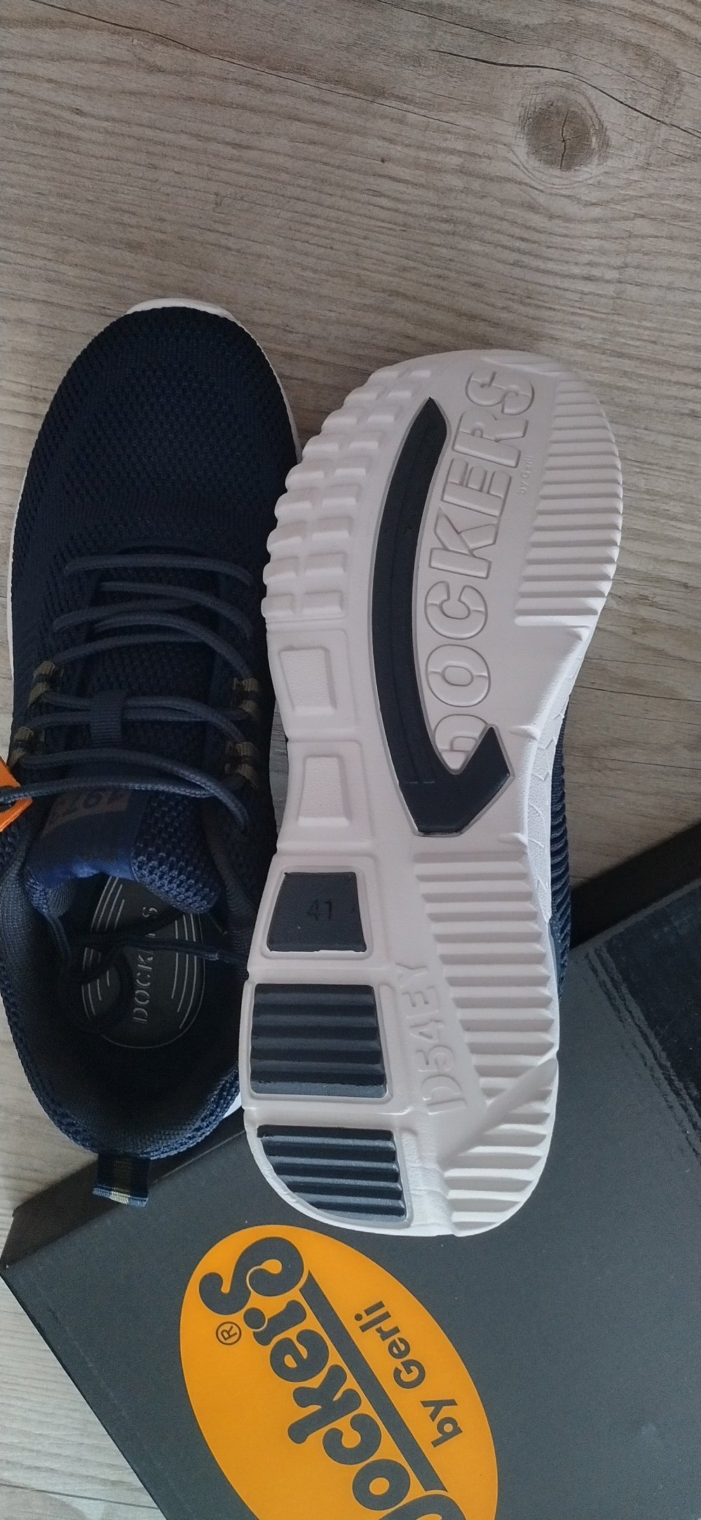 Neu! Sneaker von Dockers, blau - weiß, Gr. 41