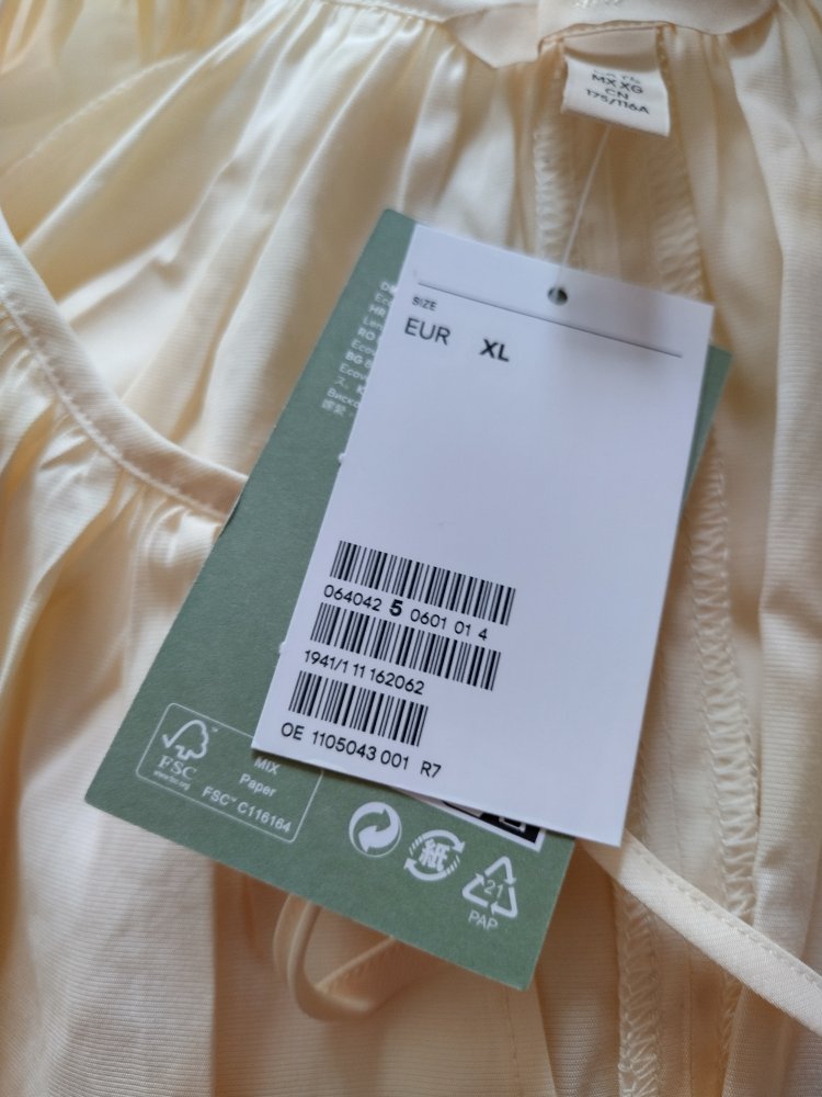 Relaxed Fit Tunika mit Ballonärmeln in Beige. Gr. XL