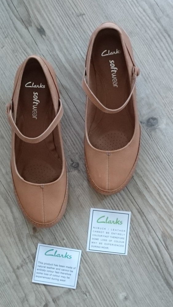 NEU! Clarks Damen Harmonious May Janes Slipper , Größe 41