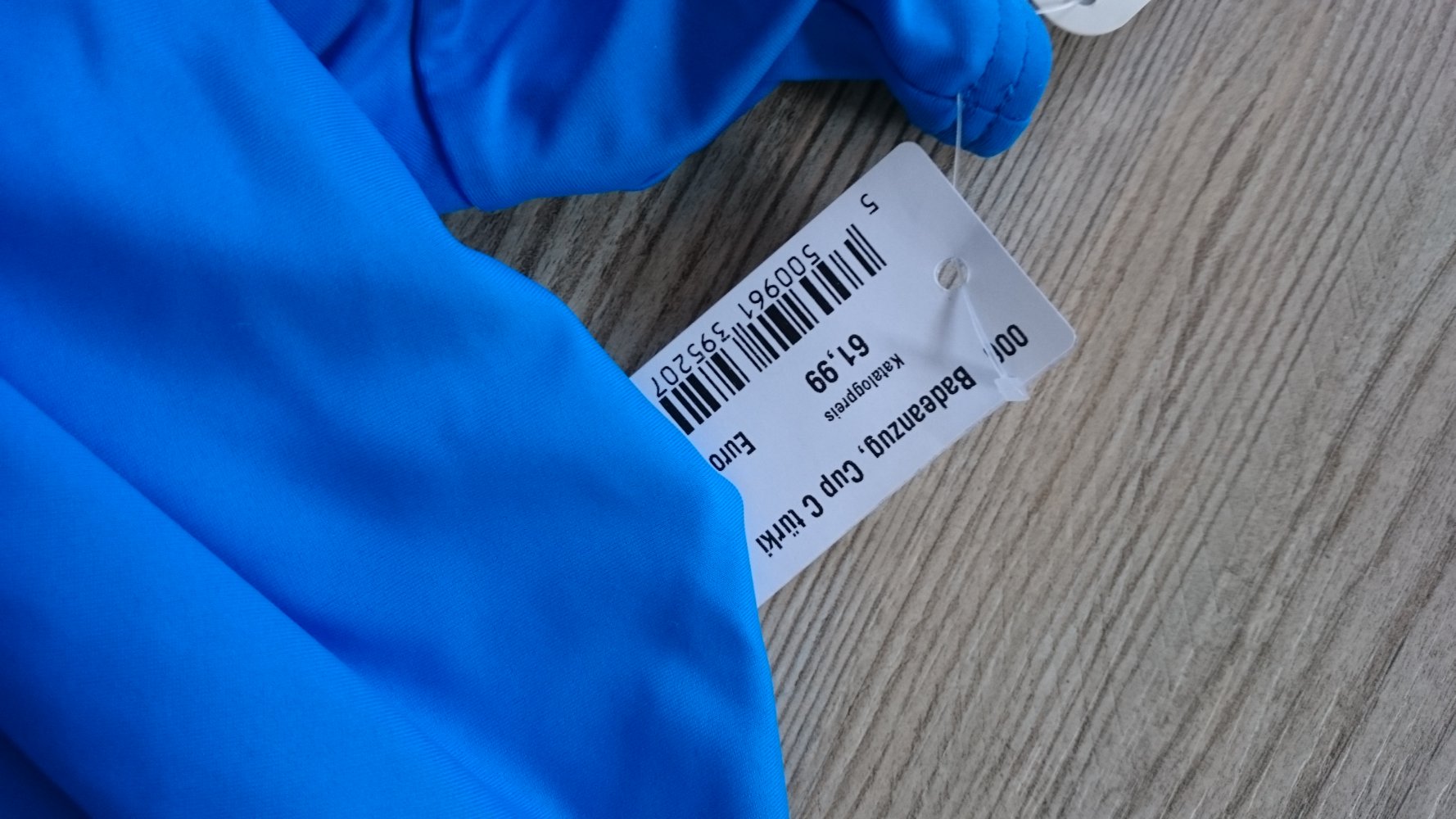 Neu, Badeanzug mit Volant, Gr. 52 C, NP 62.- Euro