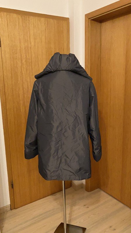 Regenabweisende Jacke