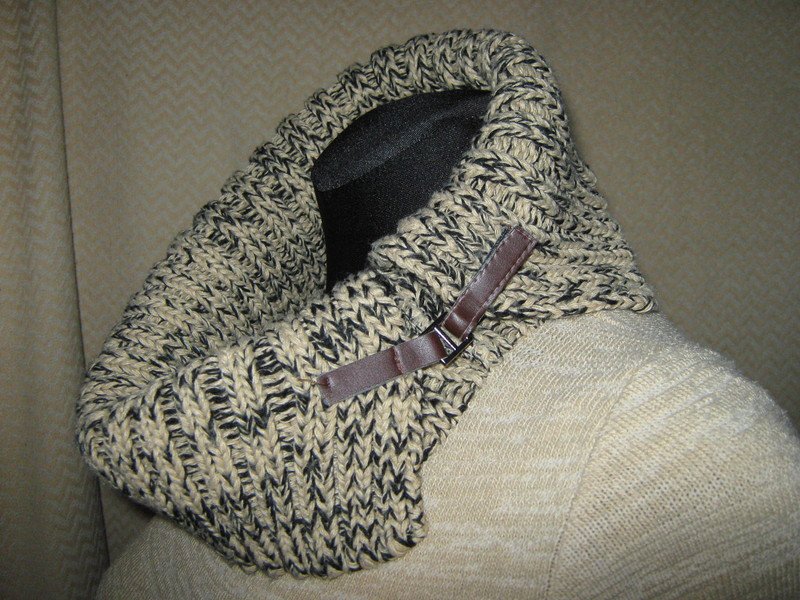 NEUw * Ausgefallen * ORIGINAL VINTAGE * wie Rollkragen * DESIGNER * Strick- Pullover * Gr. 34- 36/ XS- S * caramèl- beige - nude *