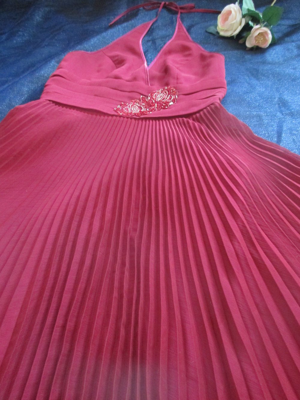 NEU * Pailletten- Stickerei * Seiden- Chiffon * Marilyn Monroe * Pliseè * Cocktail * Neckholder * Bustier * Kleid 