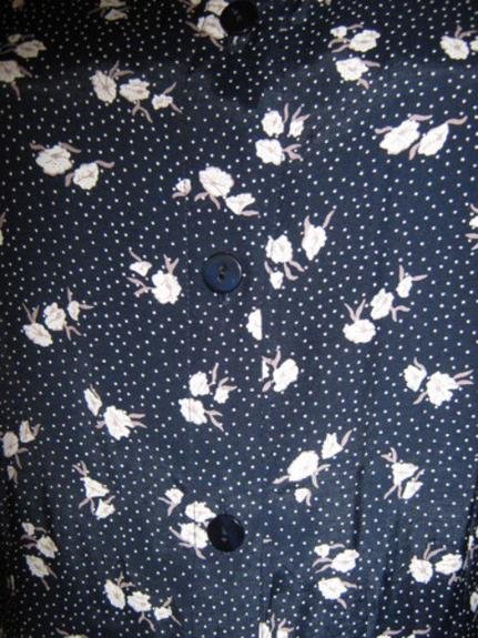  NEU mit ETIKETT * Edel * Original VINTAGE * Romantik * DESIGNER * Mille * Petit * Fleurs * Blümchen * Flower- Power * Kleid * Gr. 40- 42/ M * dunkel-blau * weiss *