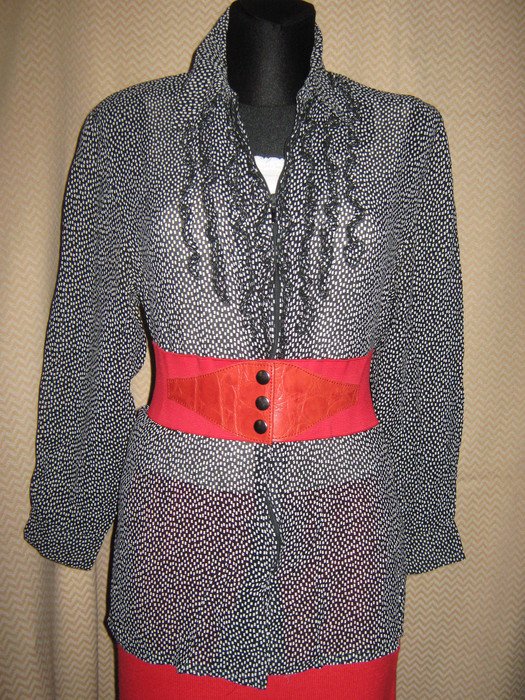 Original Granny VINTAGE * Romantik * Rüschen * Volant * Punkte * Polka Dots * Seiden- Georgette * Bluse 