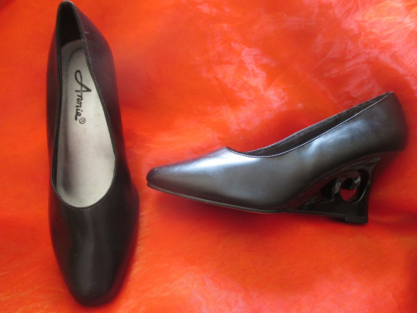 NEU * Ausgefallen * Rokoko- Style * Wedges * Keilabsatz * Pumps * Schuhe ''Annie'' Gr. 36,5 * 4,5 - 3½ * 36½ * schwarz * Gothic *