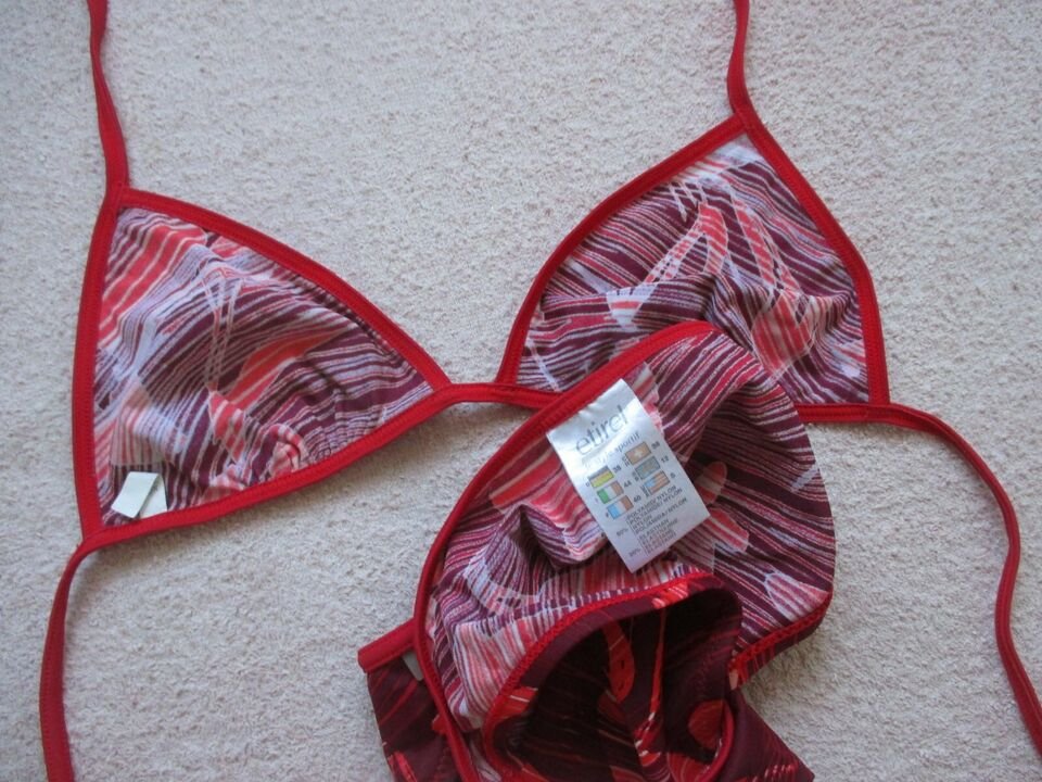   NEU * Blumen * Blüten * Flower- Power * Neckholder * Triangel * Bikini ''etirel'' Gr. 34- 36/ XS- S * 70B * rot und lachs- orange *