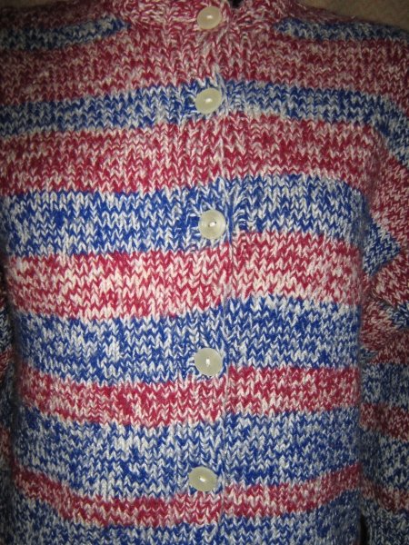  NEU * Original VINTAGE * Selbst gestrickt * Handmade * ausgefallen * kuschelig * Wolle * Cardigan * Strickjacke * Gr. 38- 40/ S- M * rot * blau * natur-weiß *