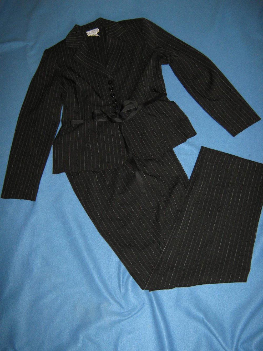 NEU * Edel * Business * Freizeit * Nadelstreifen * Hosen- Anzug 