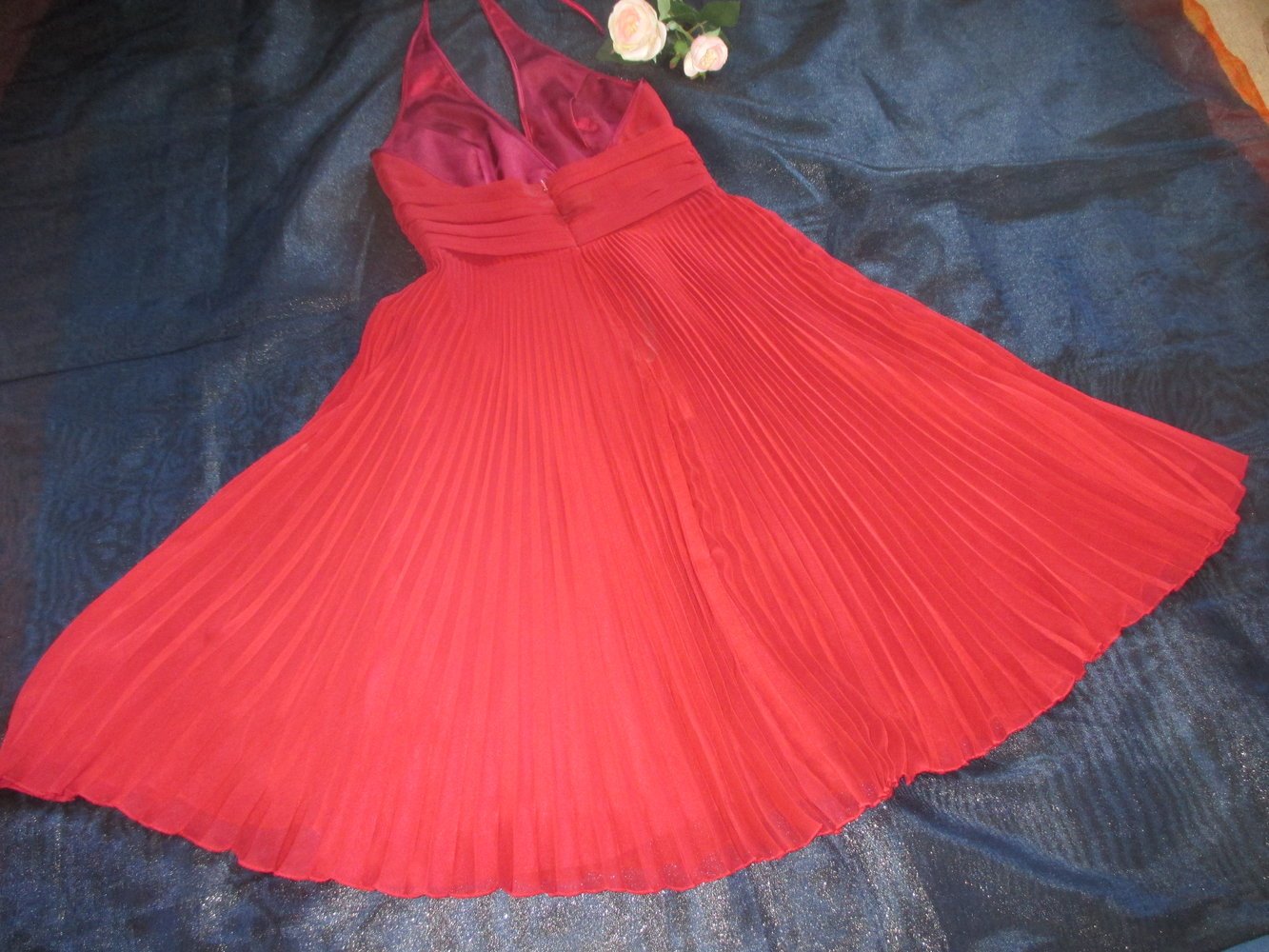 NEU * Pailletten- Stickerei * Seiden- Chiffon * Marilyn Monroe * Pliseè * Cocktail * Neckholder * Bustier * Kleid 