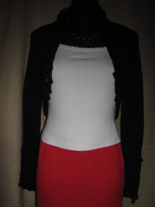 Kuschelig * weich * Wolle * Volant * Bolero * Kurz * Strick- Jäckchen * Cardigan 