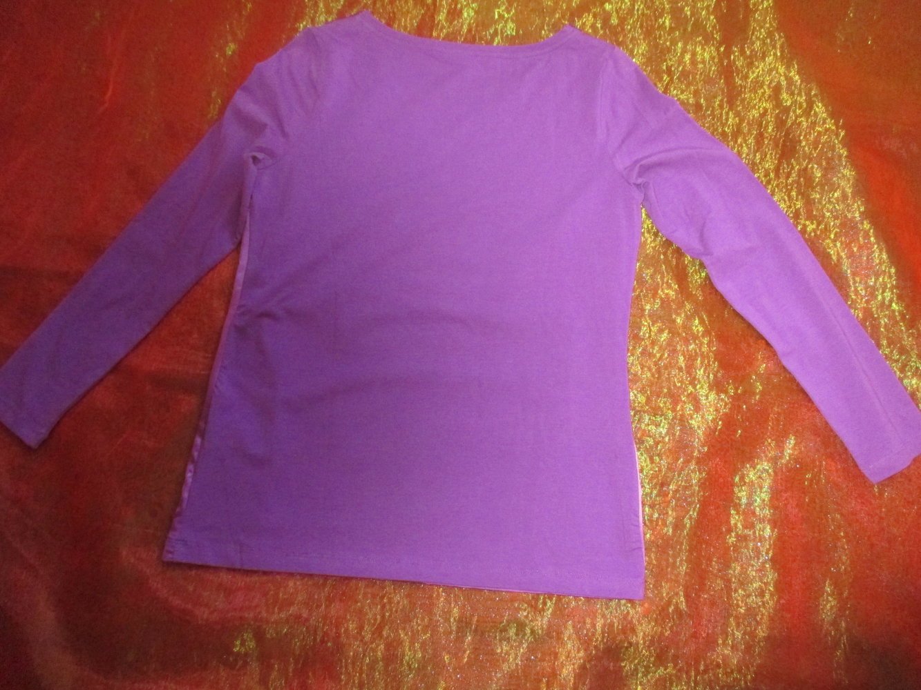 NEU mit ETIKETT * Antik- Gold Nieten * Glitzer * Strass * Kristalle * Seiden- Satin * Longsleeve * Tunika * T- Shirt 