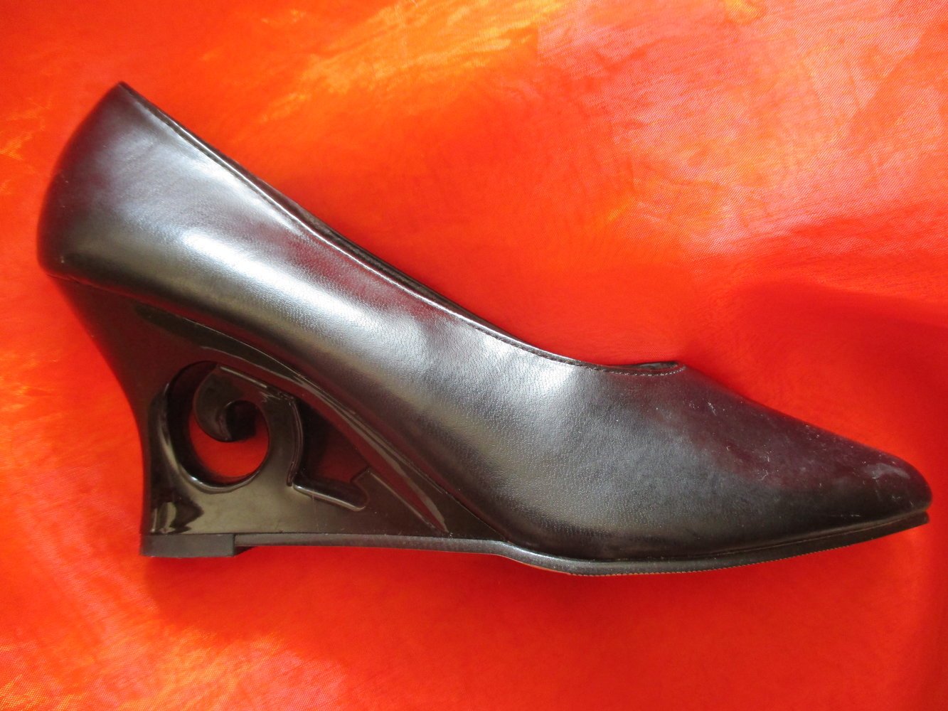 NEU * Ausgefallen * Rokoko- Style * Wedges * Keilabsatz * Pumps * Schuhe ''Annie'' Gr. 36,5 * 4,5 - 3½ * 36½ * schwarz * Gothic *