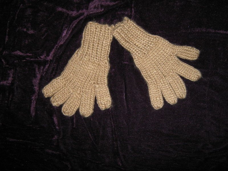 NEU * Damen oder auch Herren * Unisex * Kuschel * Grob- Strick * Finger * Handschuhe * One Size * caramél- beige *