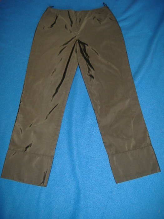 NEU mit ETIKETT * Sexy * seidig * edel * Capri * 7/8 * Dreiviertel * Culotte * Stiefel- Hose ''BoYco'' Gr. 32- 34/ XS * khaki- grün *