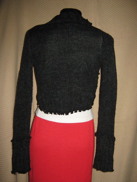 Kuschelig * weich * Wolle * Volant * Bolero * Kurz * Strick- Jäckchen * Cardigan 