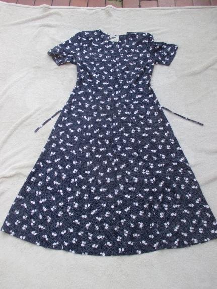  NEU mit ETIKETT * Edel * Original VINTAGE * Romantik * DESIGNER * Mille * Petit * Fleurs * Blümchen * Flower- Power * Kleid * Gr. 40- 42/ M * dunkel-blau * weiss *