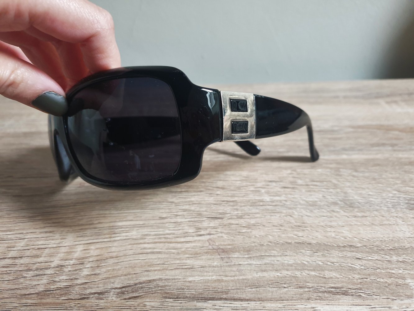 Schwarze Sonnenbrille