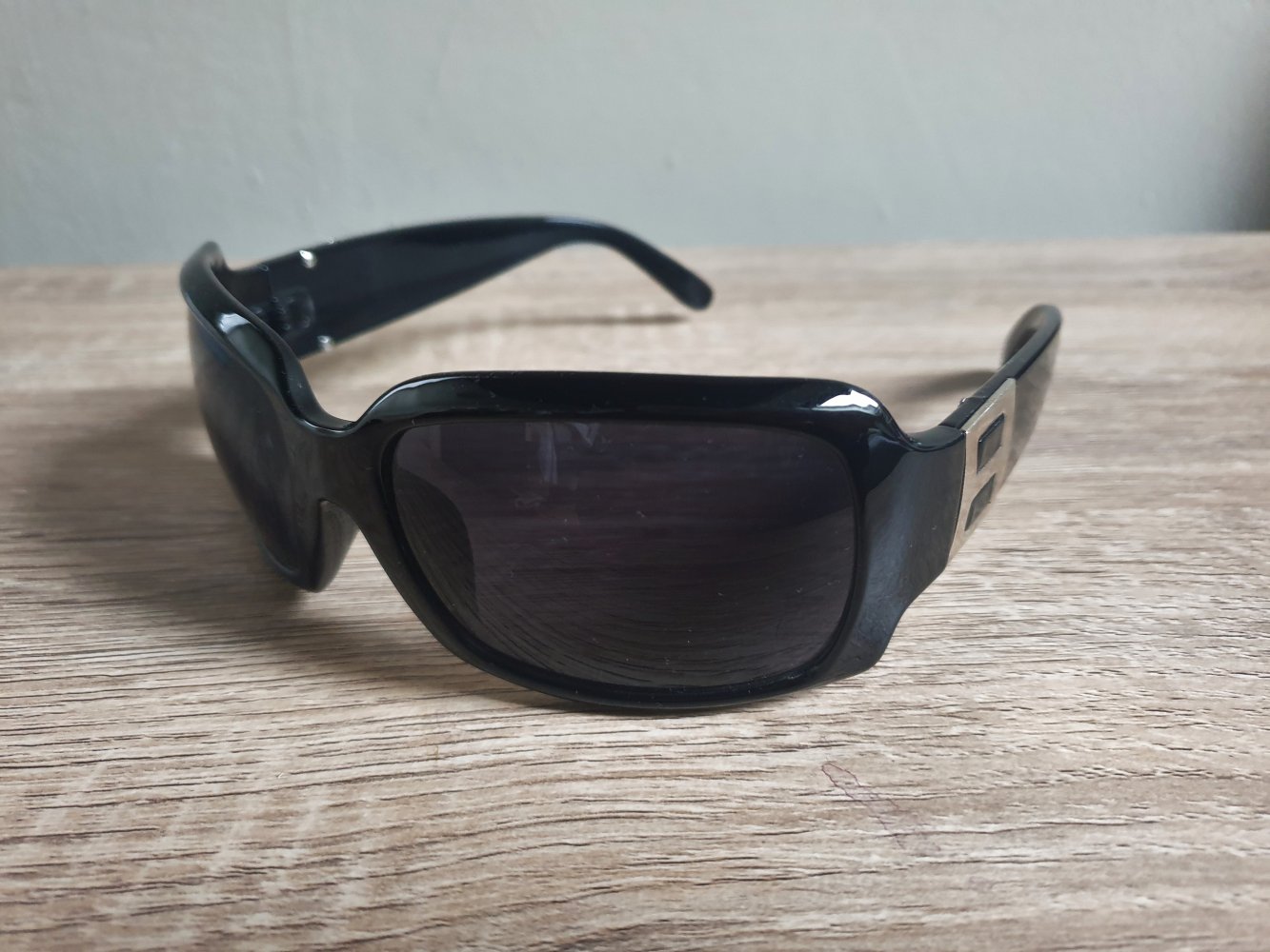 Schwarze Sonnenbrille