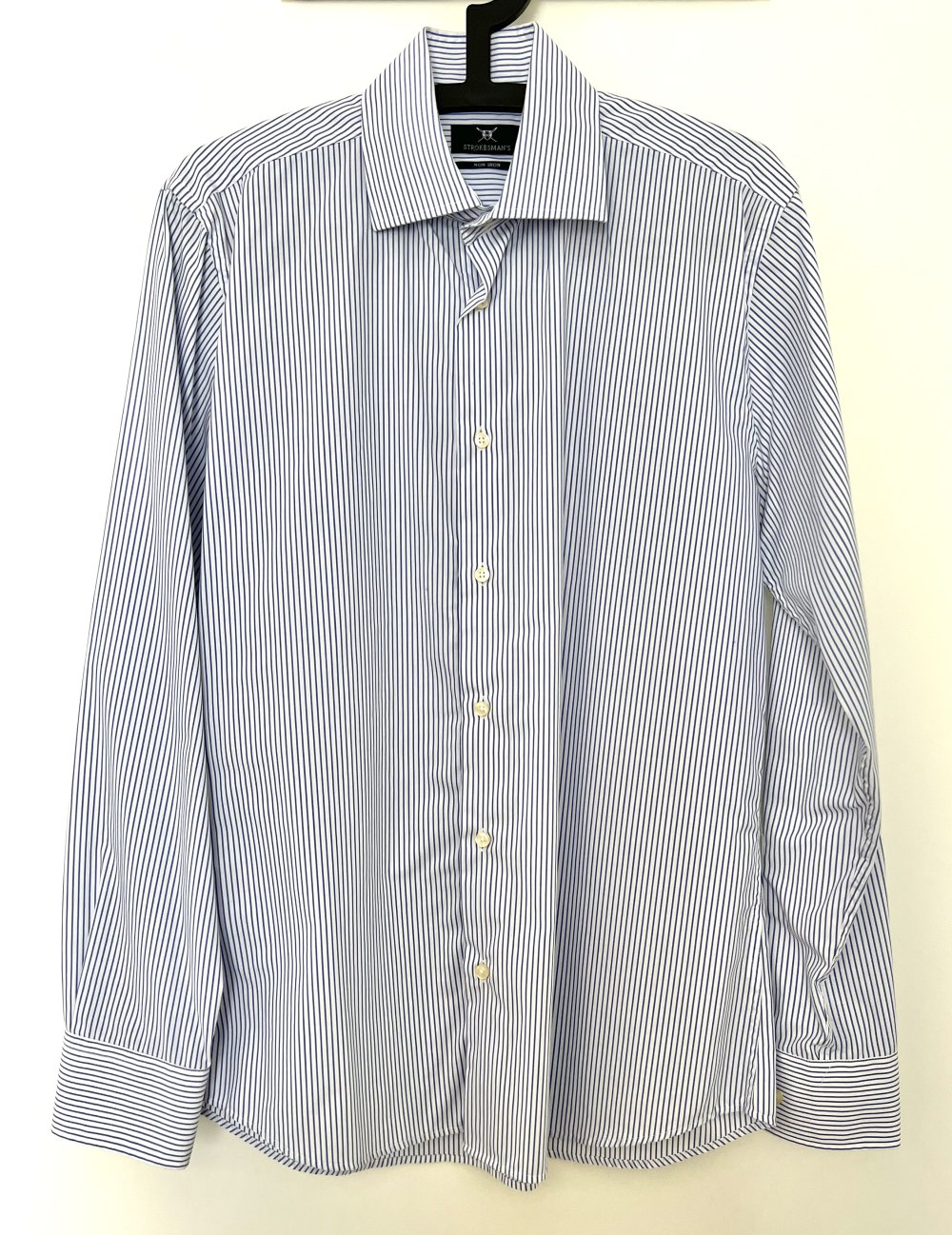 blau gestreiftes Hemd