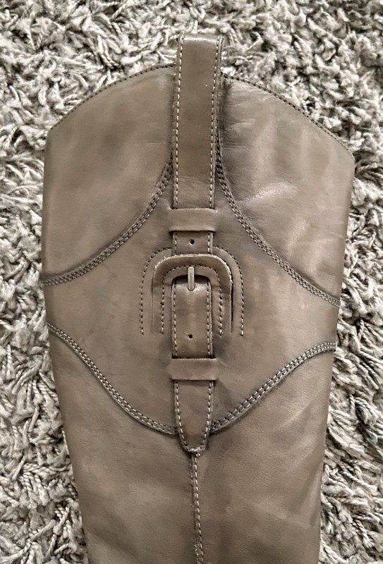 graue Stiefel used- look