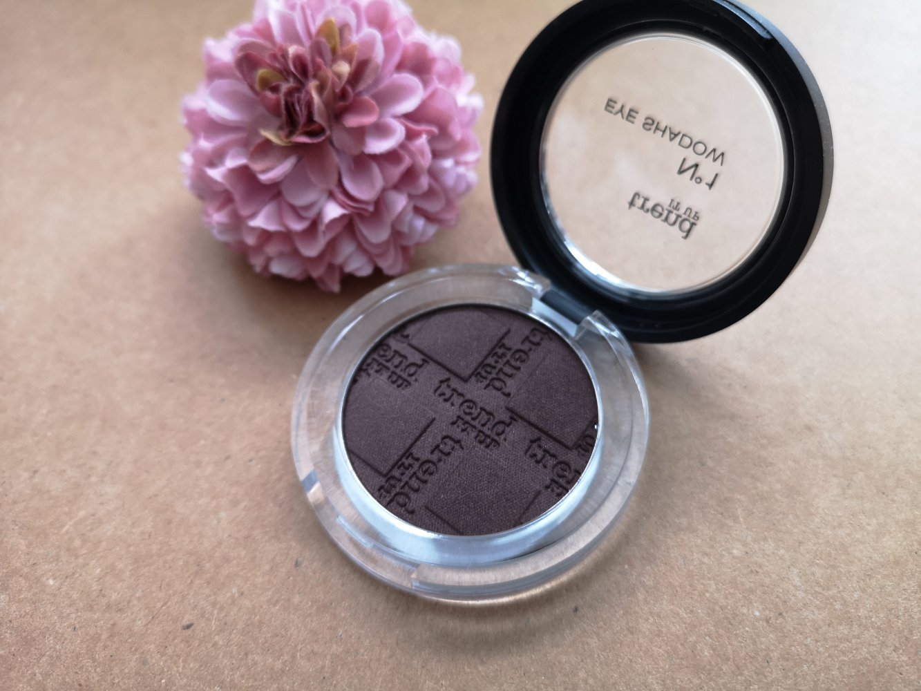 Lidschatten trend it up N°1 braun