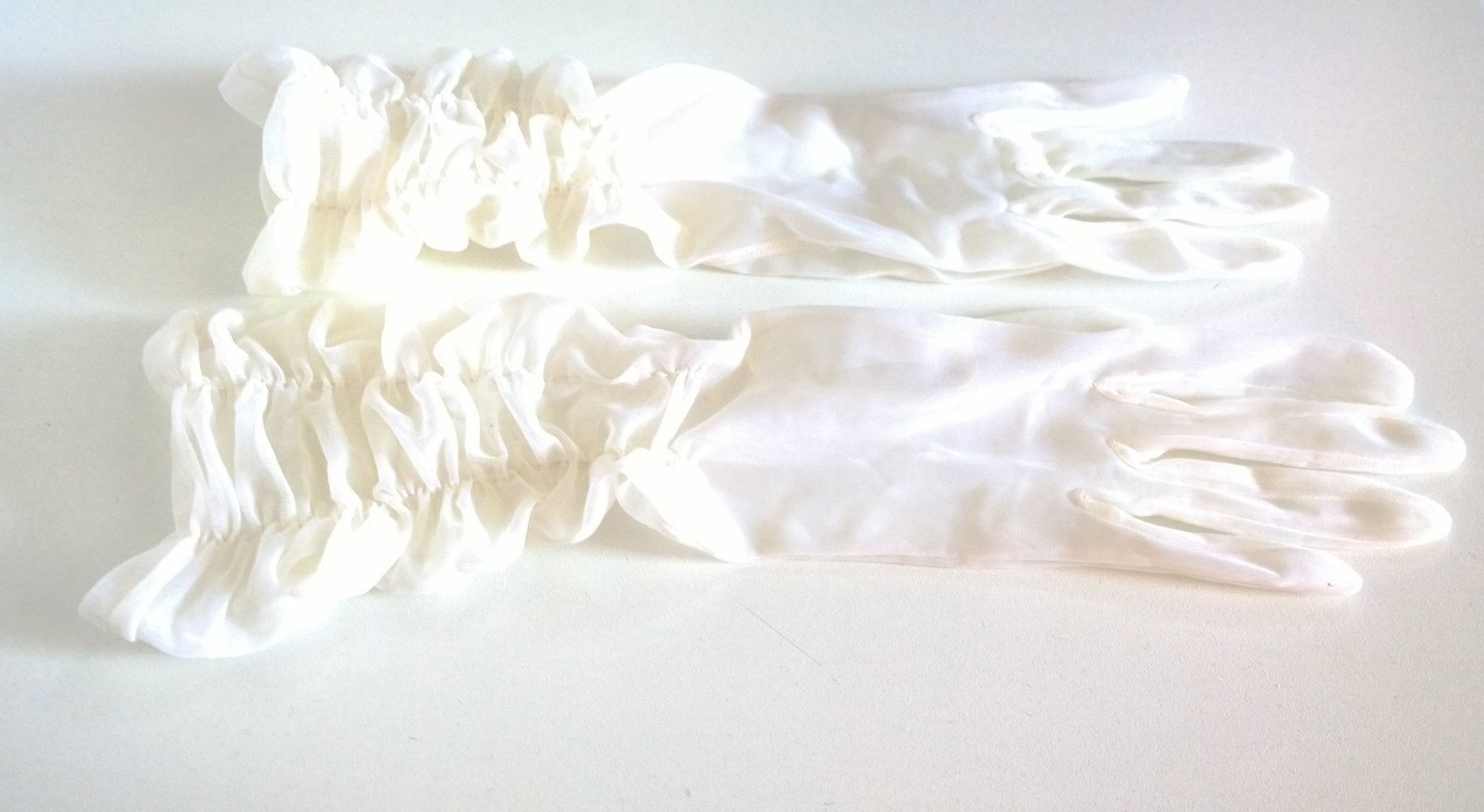  Brauthandschuhe, Hochzeitshandschuhe, Vintage 60er, lang, gerafft, weiß