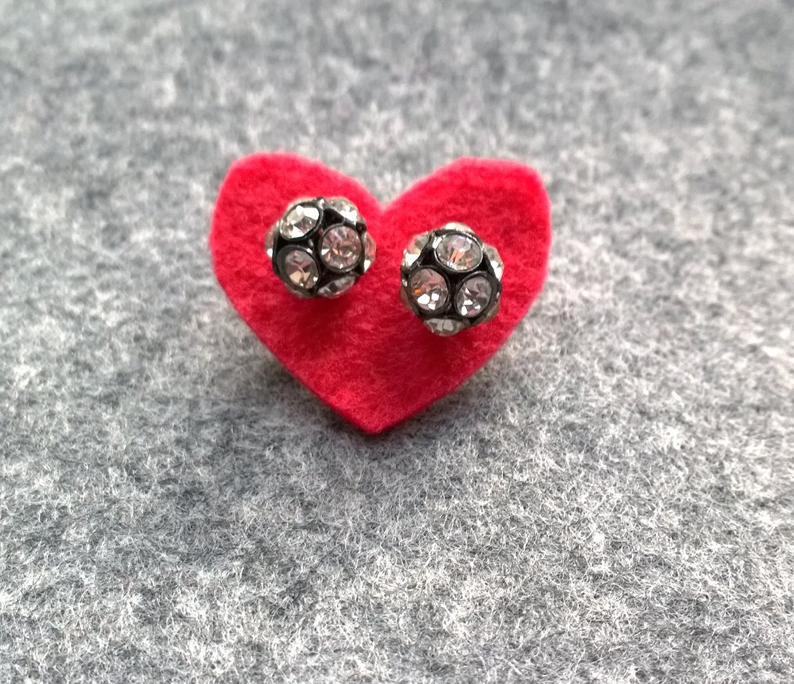 Ohrstecker schwarz mit weißen Steinen Modeschmuck