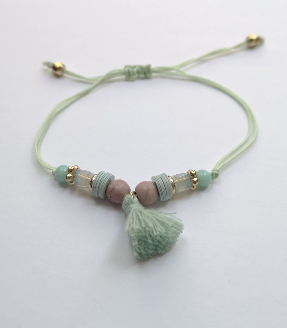 Filigranes Armband zum zuziehen in Pasteltönen