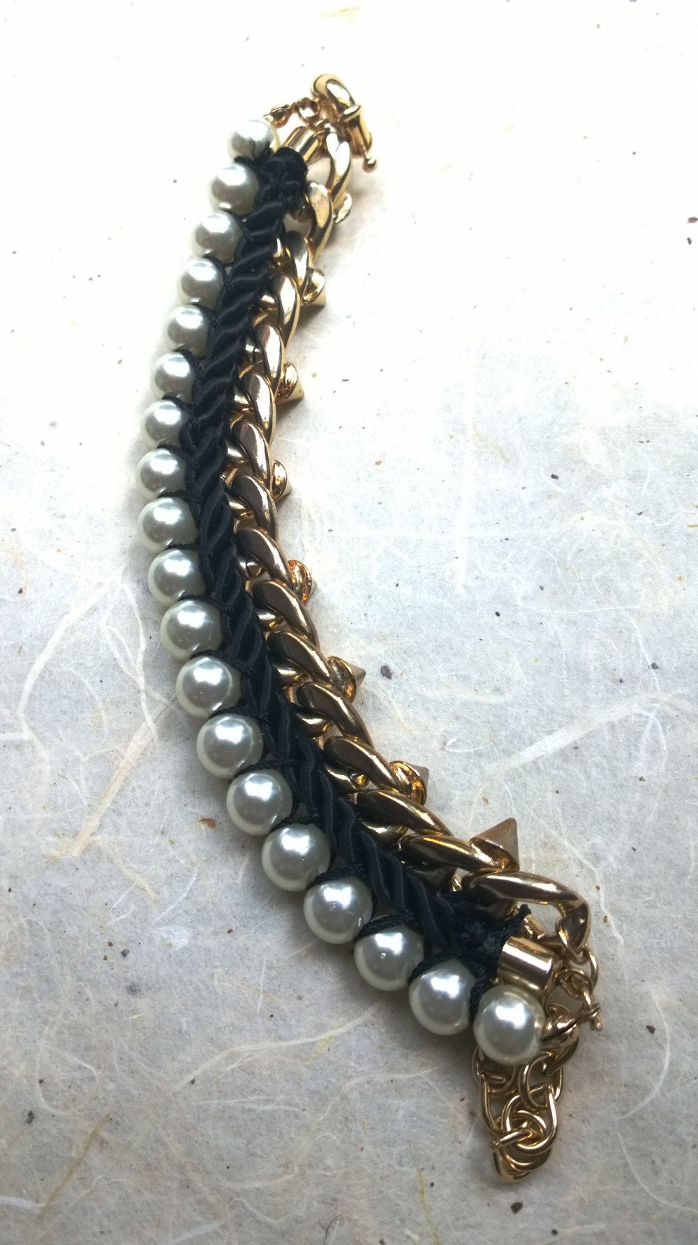 Gliederarmband, gold, Modeschmuck, Perlen, Nieten