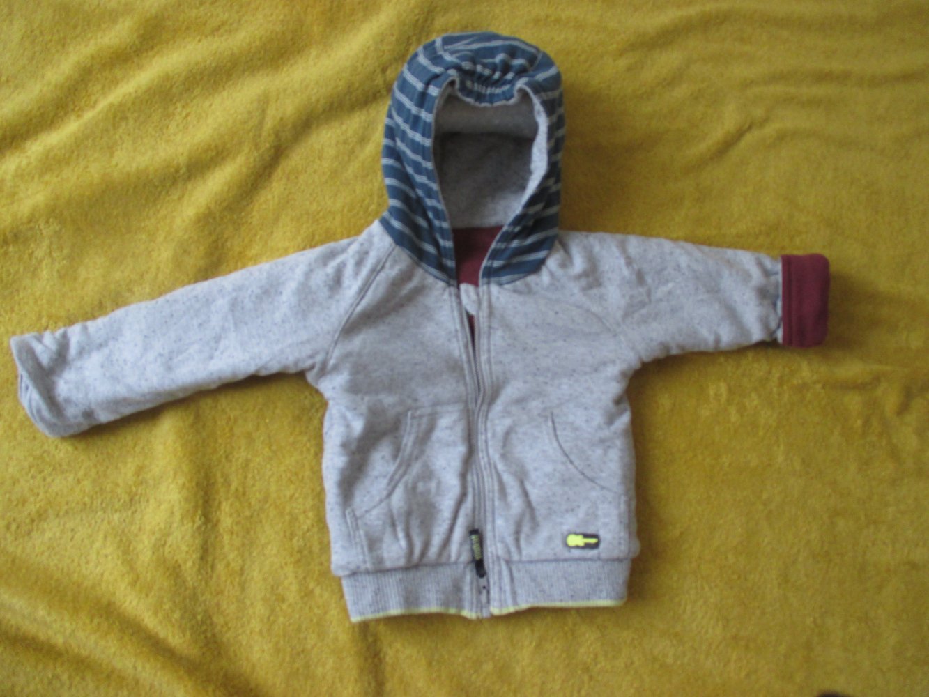 NEU * Niedlich * Baby * BOY oder auch GIRL * Unisex * Gitarren Igel * Wende * Kapuzen * Hoodie * Sweater * Shirt * Jacke 