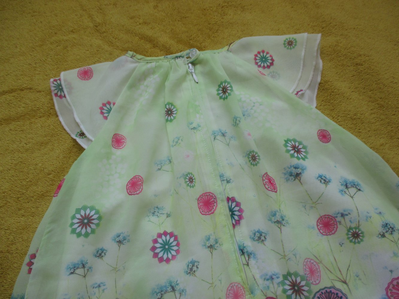 NEU * Niedlich * Girls * Mädchen * Blumen * Blüte * Flower- Power * Seiden Chiffon * Sommer * A-Linie * Kleid 