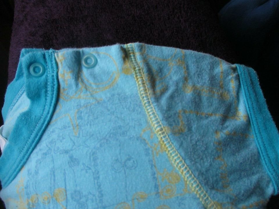 NEUw * Baby * Jungs oder Mädchen * Boy * Girl * Unisex * Graffiti * Kurzarm * T- Shirt 