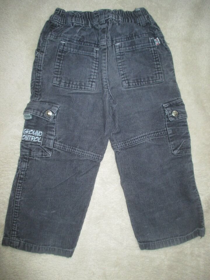 NEU * Niedlich Baby * BOY oder auch GIRL * Unisex * Worker- Style * Velours- Fein- Cord- Samt * Jeans- Hose 