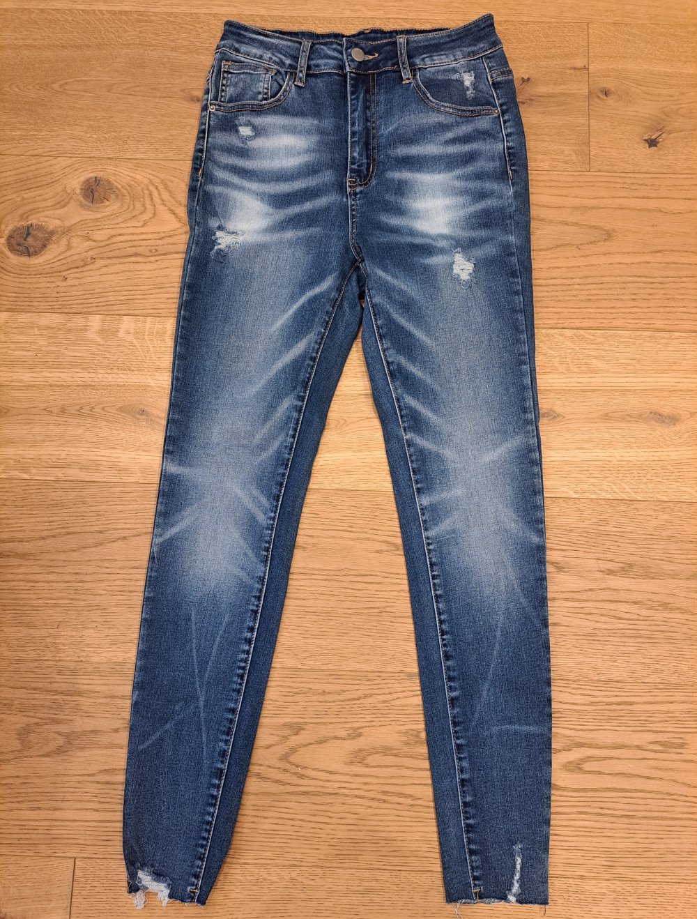 Shein destroyed Röhrenjeans Waschung