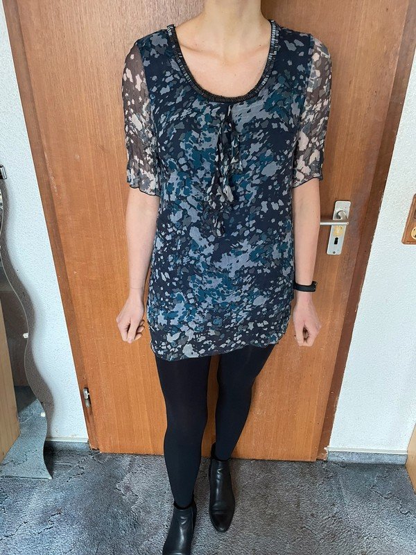 Blau gemusterte Tunika aus 100% Seide *Mengenrabatt*